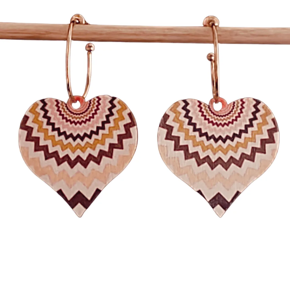 Heart Shaped Beige Striped Earrings - Image 5
